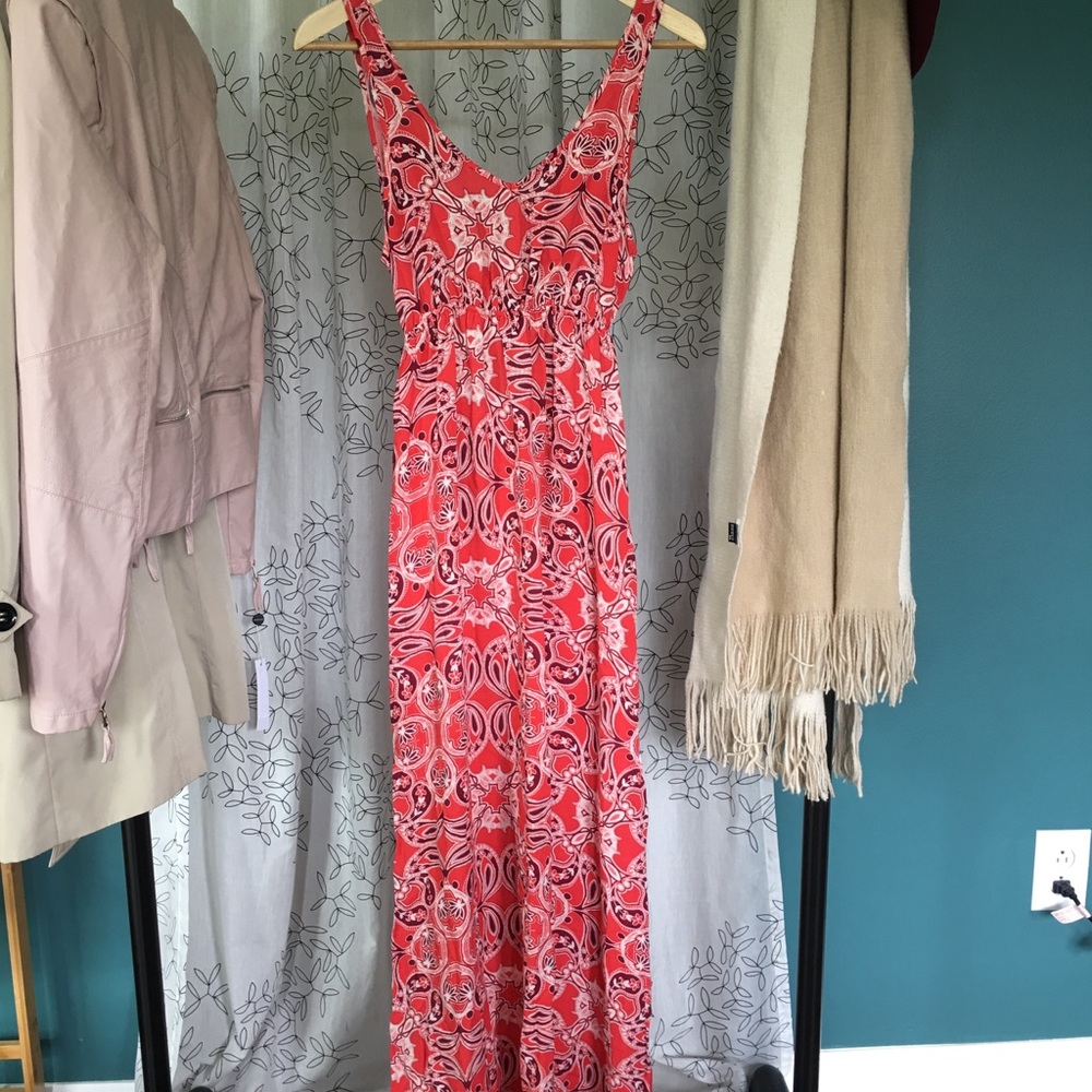 Red print maxi dress w/low, tie back